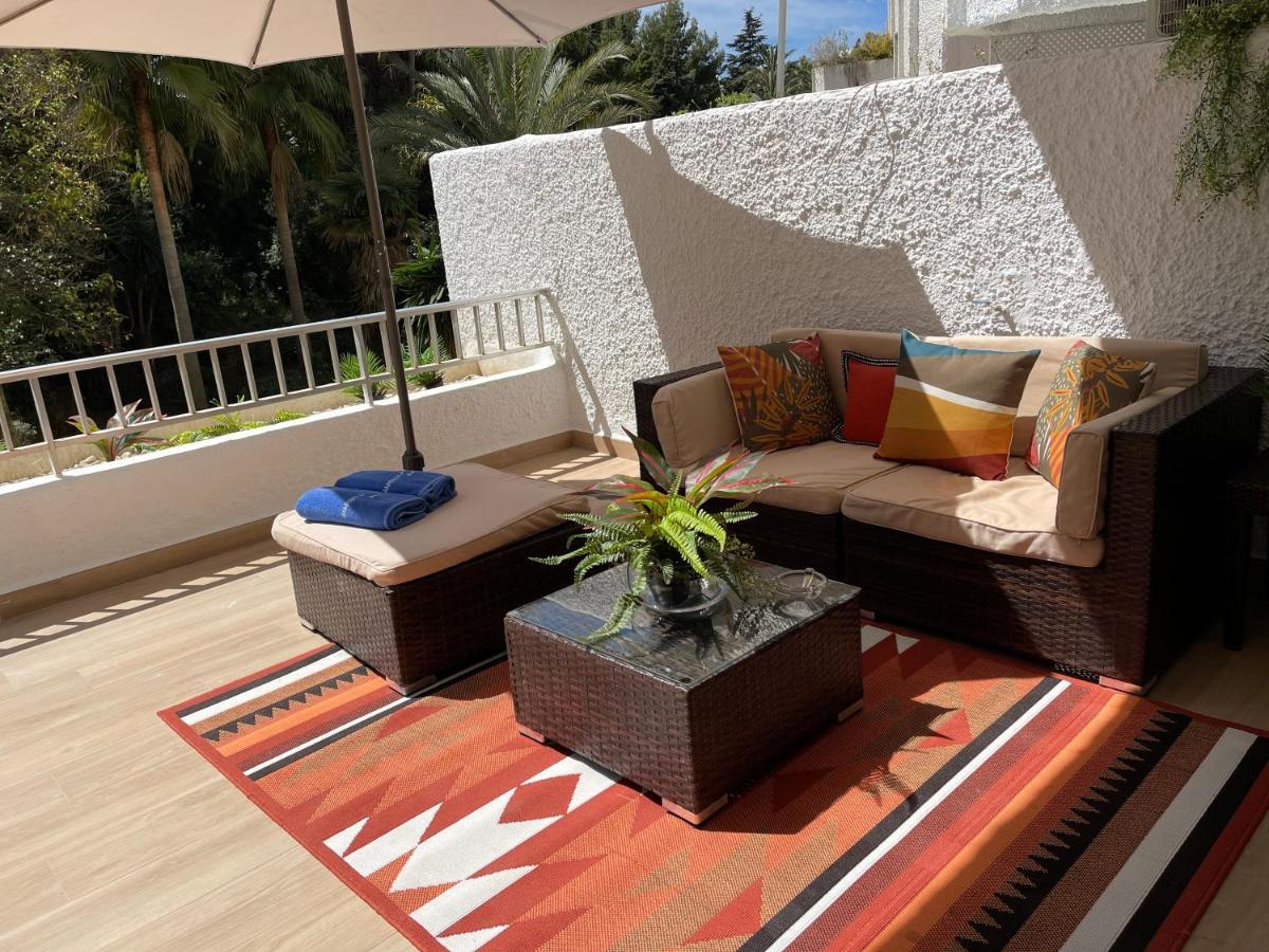 Suite 208, Close To The Beach, 2 Bedroom,Golden Mile Marbella Esterno foto